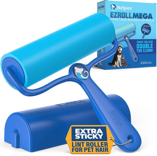 PetLovers EzRoll washable lint roller lifestyle use