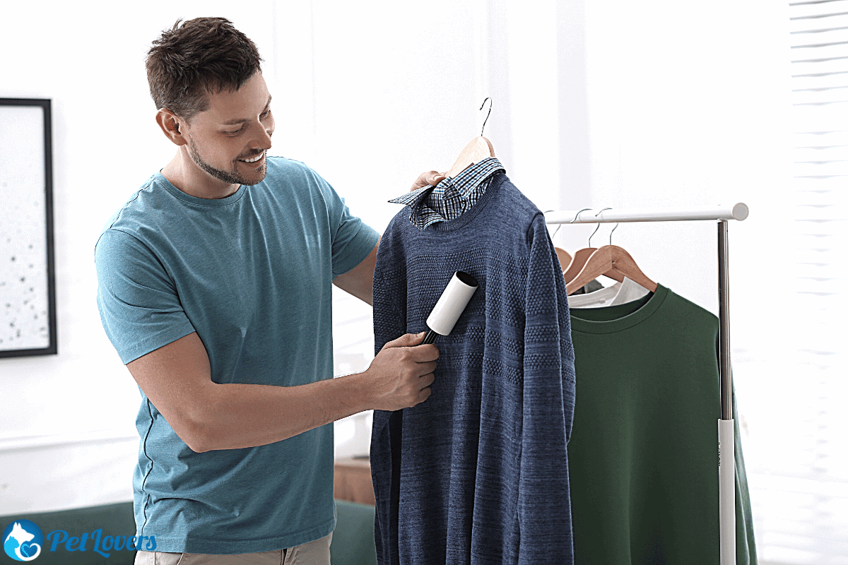 how to remove lint from clothes